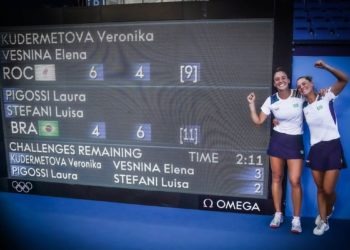 Luisa Stefani e Laura Pigossi conquistam bronze no tênis em jogos olímpicos de Tóquio