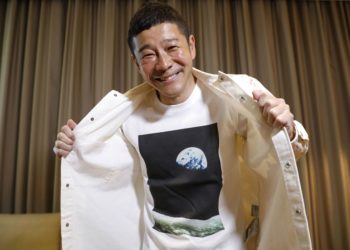 O bilionário japonês Maezawa está animado para realizar sua viagem espacial