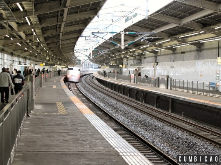 Falhas nos aplicativos de pagamento de trens do Japão