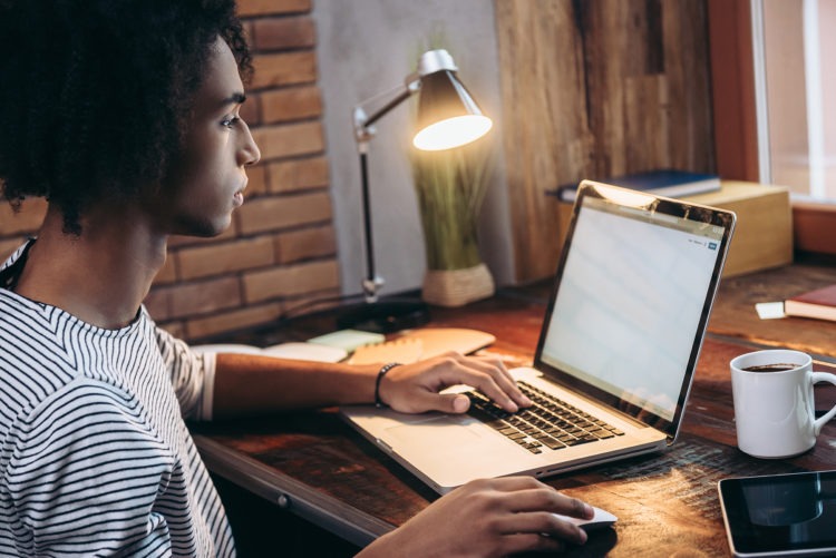 Aulas de idioma japonês online para alunos no exterior