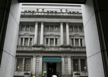 Programas de auxílio da pandemia poderá ser cortado em março de 2022