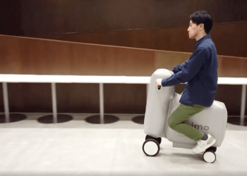 Scooter elétrica inflável é criada no Japão