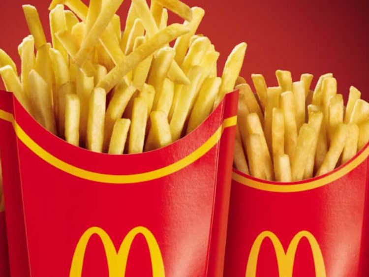 McDonald’s Japão vai colocar batatas fritas grandes de volta no cardápio