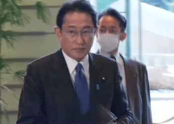 Coreia do Norte faz lançamento de míssil balístico