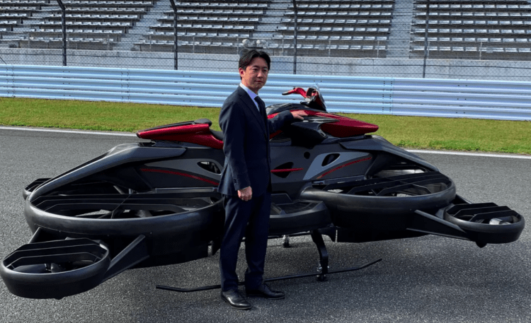 Startup japonesa apresenta moto voadora