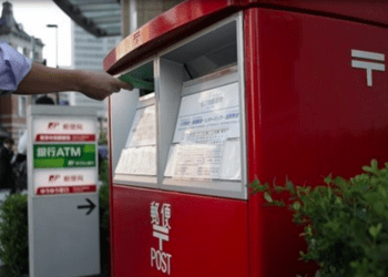 Carteiro é preso por descartar mais de 7 mil correspondência, incluindo bilhetes de vacinação