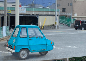 Coleção de microcarros japoneses chama a atenção no Japão