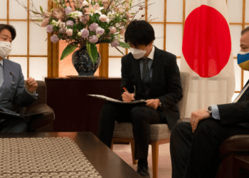 Voluntários japoneses para lutar pela Ucrânia contra a Rússia