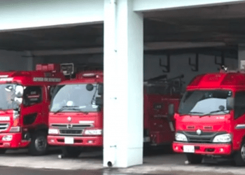 Bombeiro rouba ¥ 200.000 de casa em chamas