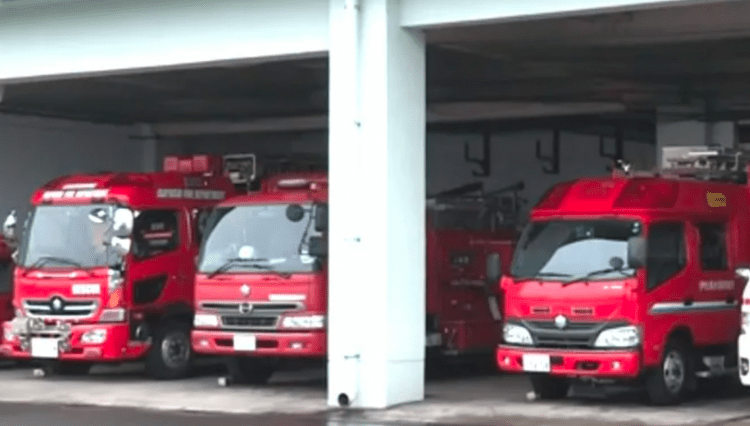 Bombeiro rouba ¥ 200.000 de casa em chamas