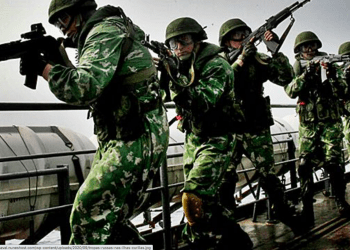 Militares russos treinam em região de ilhas reivindicadas pelo Japão