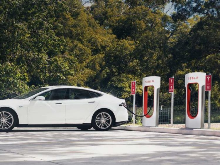 Cresce o número de postos de recarga de veículos elétricos no Japão