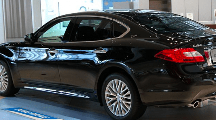 Nissan encerrará produção do sedã de luxo Cima