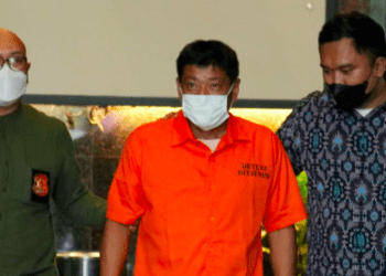 Japonês procurado por fraude de subsídio COVID é preso pela polícia da Indonésia