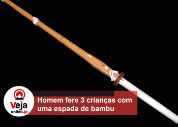 Homem fere crianças do ensino médio com espada de bambu