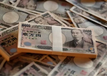 Procura-se o dono de ¥10 milhões encontrado no lixo