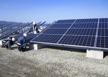 Governo japonês reduz sobretaxa relativa à energia renovável cobrada nas contas de luz