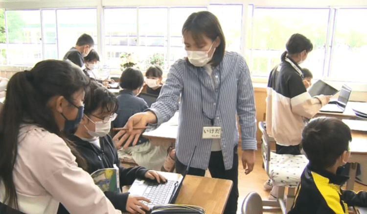 Pesquisa aponta que professores do ensino fundamental trabalham além do limite mensal legal no Japão