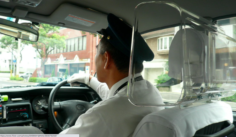 Idoso de 68 anos é preso por roubar táxi em Gunma