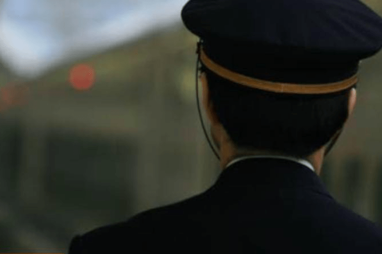 Funcionário teve 10% de salário reduzido após agredir um colega de trabalho