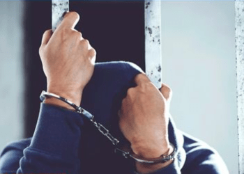 Brasileiro é preso após agredir e roubar mais de 7 milhões de ienes de vítima em Yokkaichi