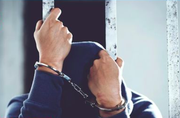 Brasileiro é preso após agredir e roubar mais de 7 milhões de ienes de vítima em Yokkaichi