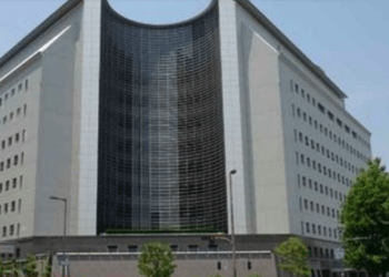 Idosos de 80 anos é preso por venda ilegal de DVDs de conteúdo impróprio