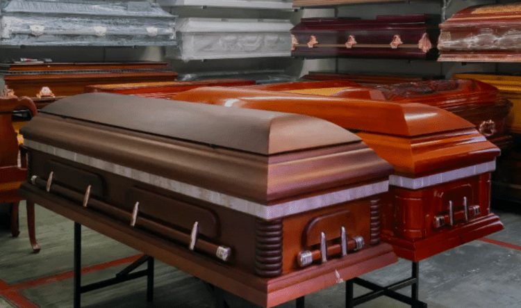 Dois caixões com corpos não identificados foram encontrados em Okazaki