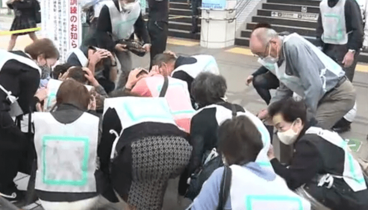 Tóquio faz primeira simulação de evacuação para ataques com mísseis