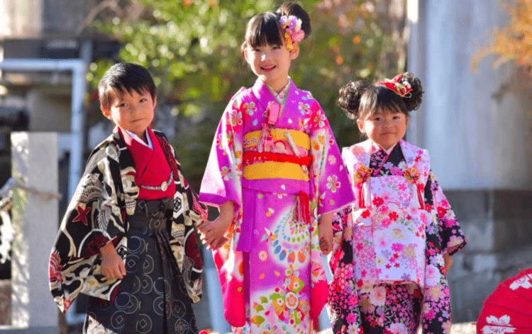 Novembro é o mês de celebrar o bem-estar das crianças no Japão
