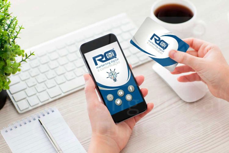 Cartões de visita se tornam digitais em meio a mudanças no estilo de trabalho no Japão