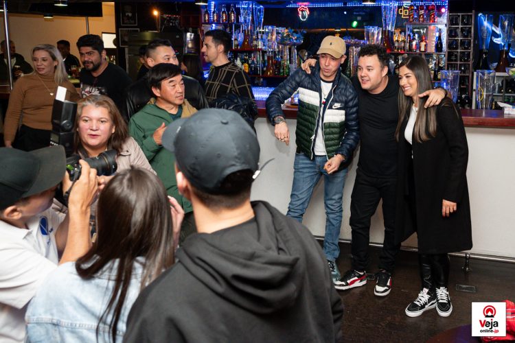 Show de Stand-Up em Komaki agita o inicio do feriado no Japão