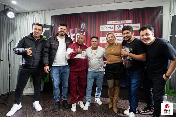 Show de Stand-Up em Komaki agita o inicio do feriado no Japão