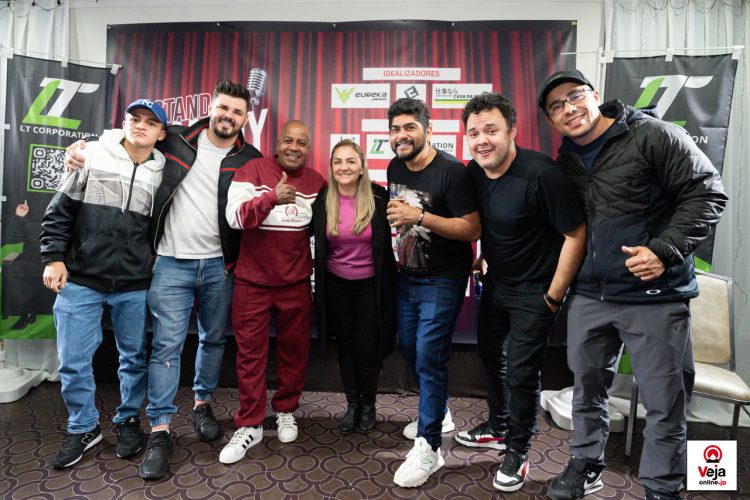 Show de Stand-Up em Komaki agita o inicio do feriado no Japão