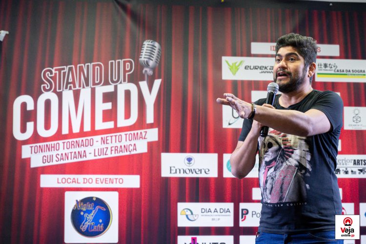 Show de Stand-Up em Komaki agita o inicio do feriado no Japão