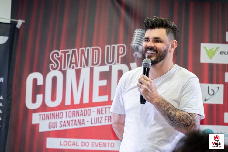 Show de Stand-Up em Komaki agita o inicio do feriado no Japão
