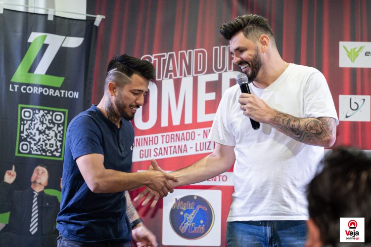 Show de Stand-Up em Komaki agita o inicio do feriado no Japão