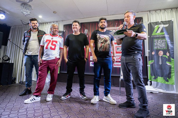 Show de Stand-Up em Komaki agita o inicio do feriado no Japão