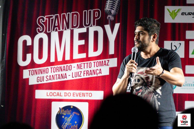 Show de Stand-Up em Komaki agita o inicio do feriado no Japão
