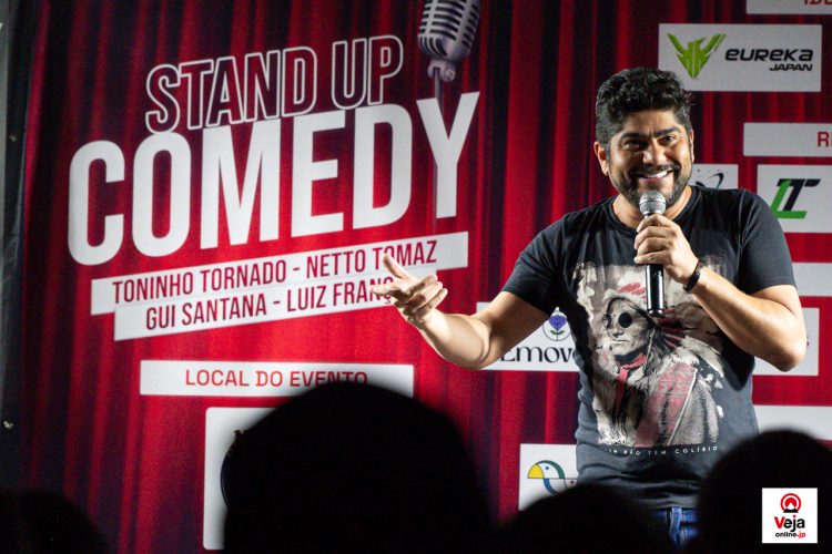 Show de Stand-Up em Komaki agita o inicio do feriado no Japão