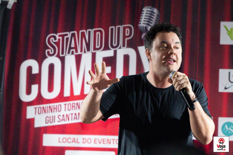 Show de Stand-Up em Komaki agita o inicio do feriado no Japão