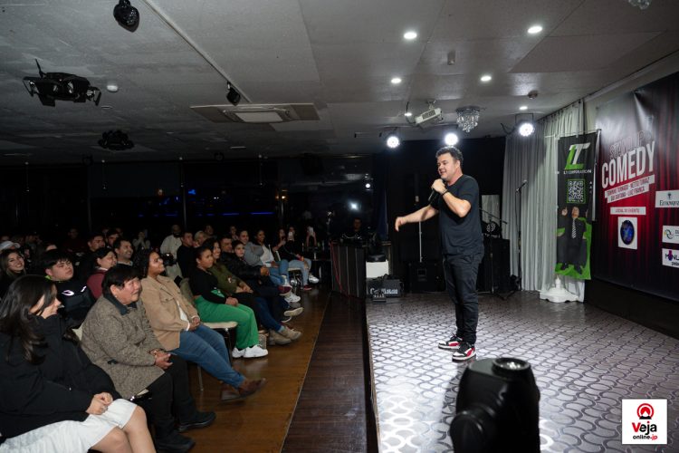 Show de Stand-Up em Komaki agita o inicio do feriado no Japão