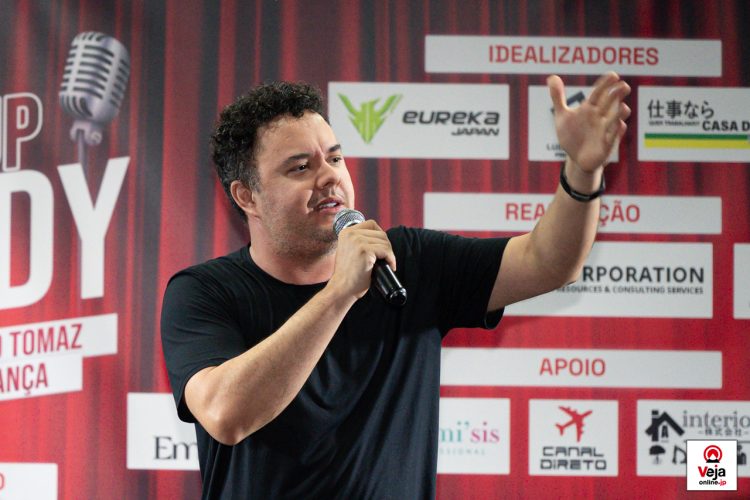 Show de Stand-Up em Komaki agita o inicio do feriado no Japão