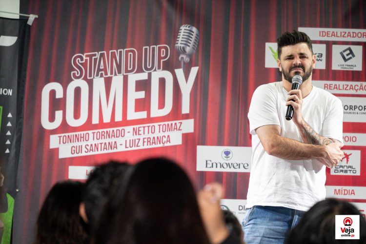 Show de Stand-Up em Komaki agita o inicio do feriado no Japão