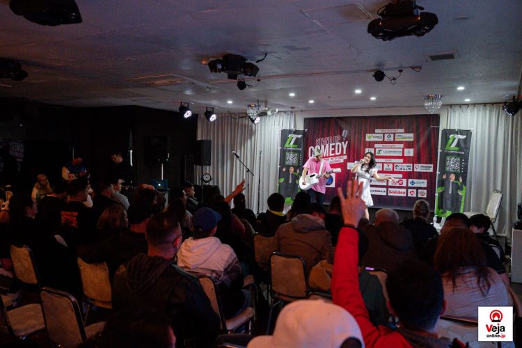 Show de Stand-Up em Komaki agita o inicio do feriado no Japão
