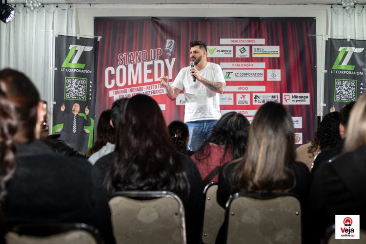 Show de Stand-Up em Komaki agita o inicio do feriado no Japão