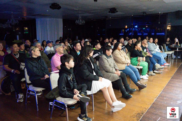 Show de Stand-Up em Komaki agita o inicio do feriado no Japão