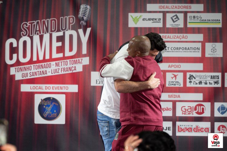 Show de Stand-Up em Komaki agita o inicio do feriado no Japão