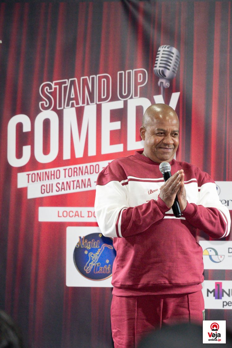 Show de Stand-Up em Komaki agita o inicio do feriado no Japão