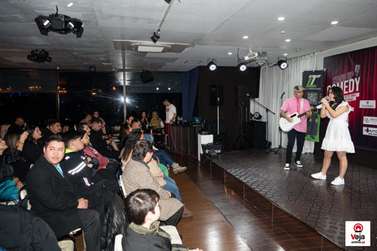 Show de Stand-Up em Komaki agita o inicio do feriado no Japão